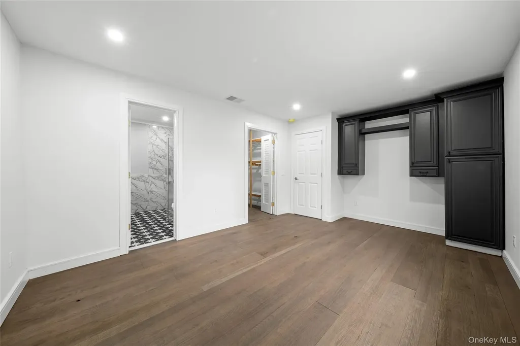 257 Southlawn Avenue Central Islip NY 11722
