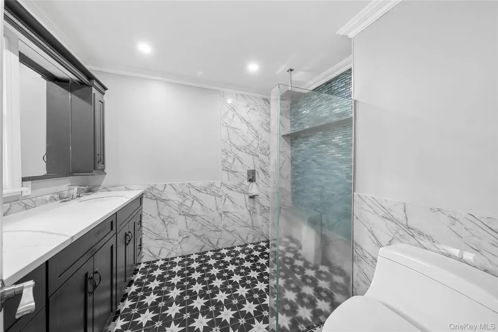 257 Southlawn Avenue Central Islip NY 11722