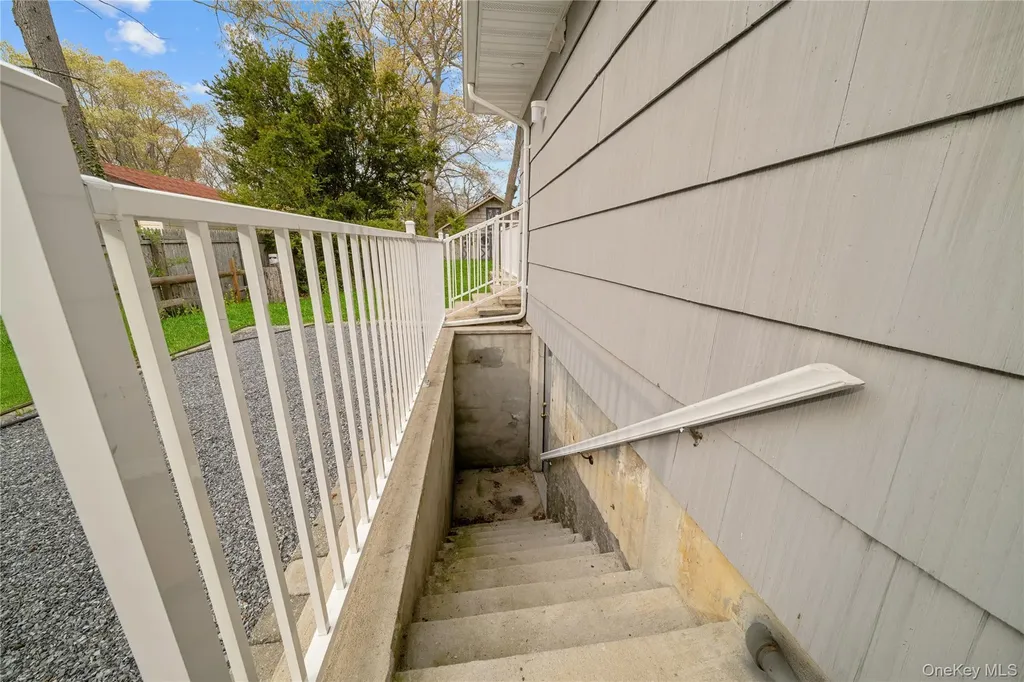 257 Southlawn Avenue Central Islip NY 11722