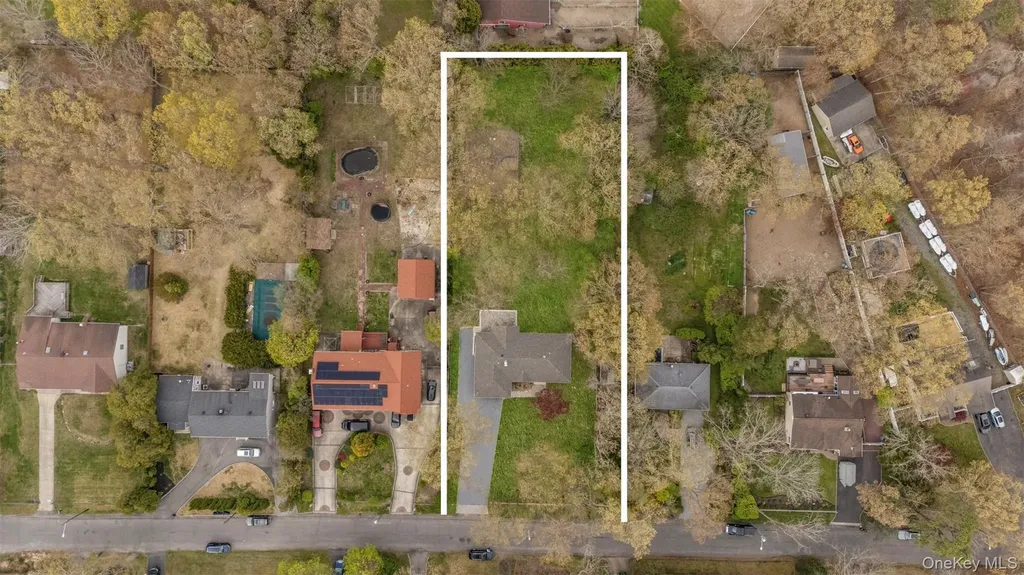 257 Southlawn Avenue Central Islip NY 11722