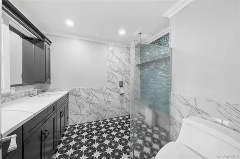 257 Southlawn Avenue Central Islip NY 11722