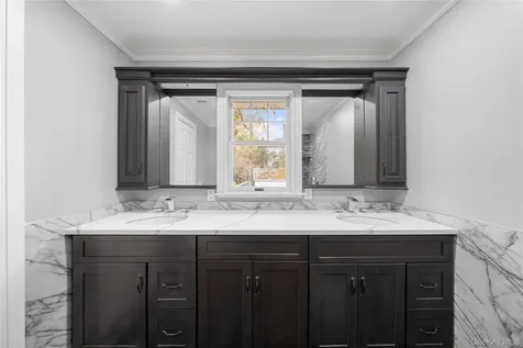 257 Southlawn Avenue Central Islip NY 11722