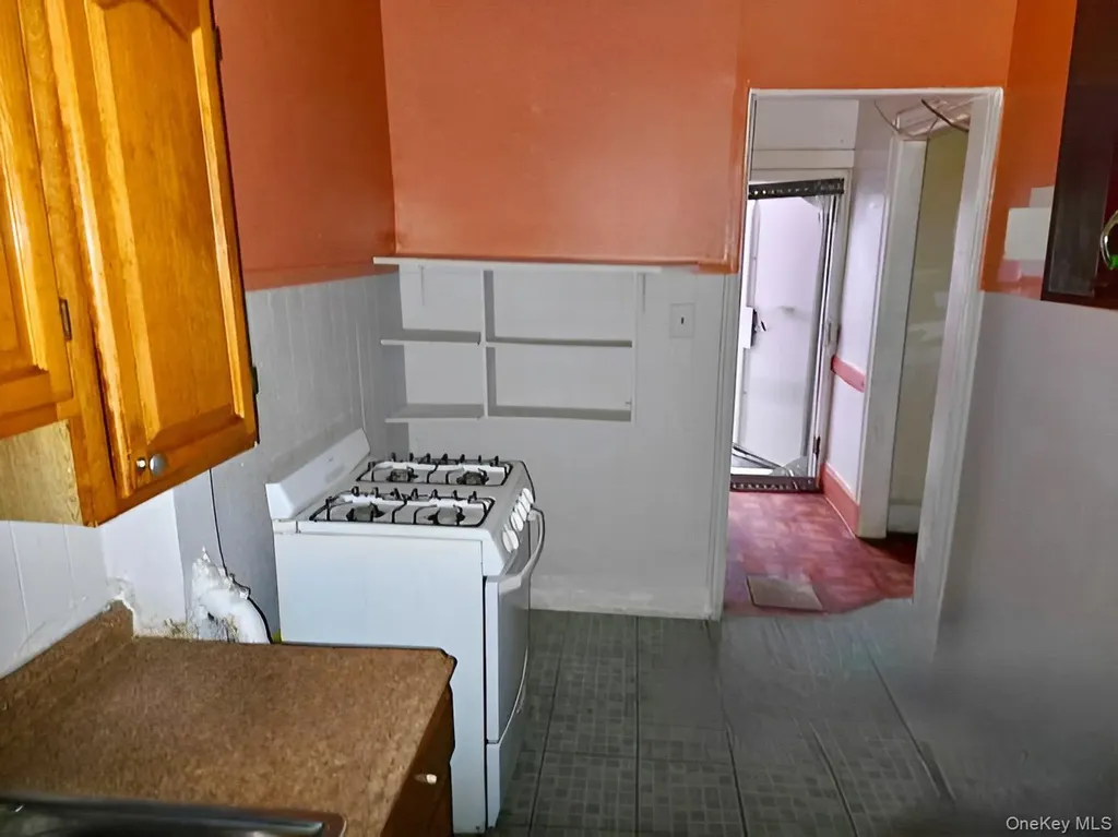 446 Harman Street Brooklyn NY 11237