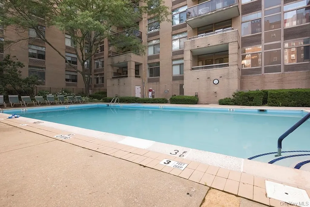 35 N Chatsworth Avenue Larchmont NY 10538