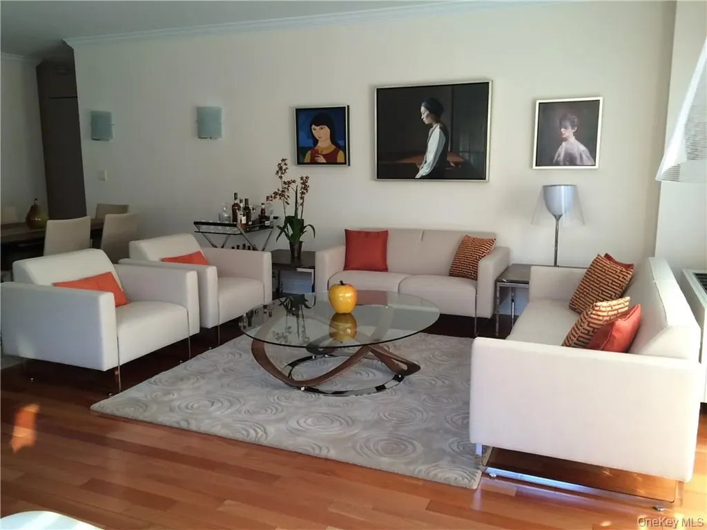 35 N Chatsworth Avenue Larchmont NY 10538