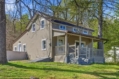 892 Winterton Road Bloomingburg NY 12721
