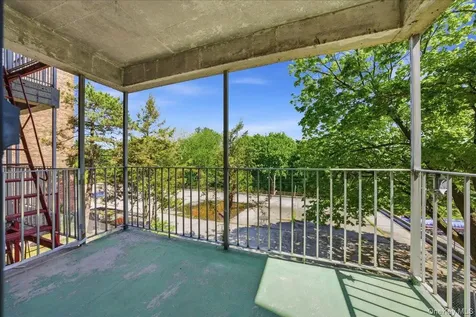 671 Bronx River Road Yonkers NY 10704