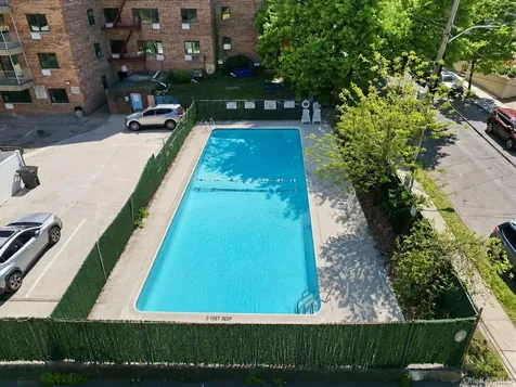 671 Bronx River Road Yonkers NY 10704