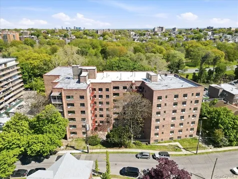 671 Bronx River Road Yonkers NY 10704