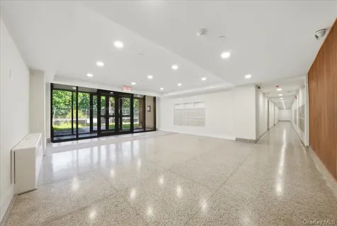 671 Bronx River Road Yonkers NY 10704