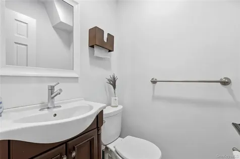65 Cliffside Lane Bedford Corners NY 10549