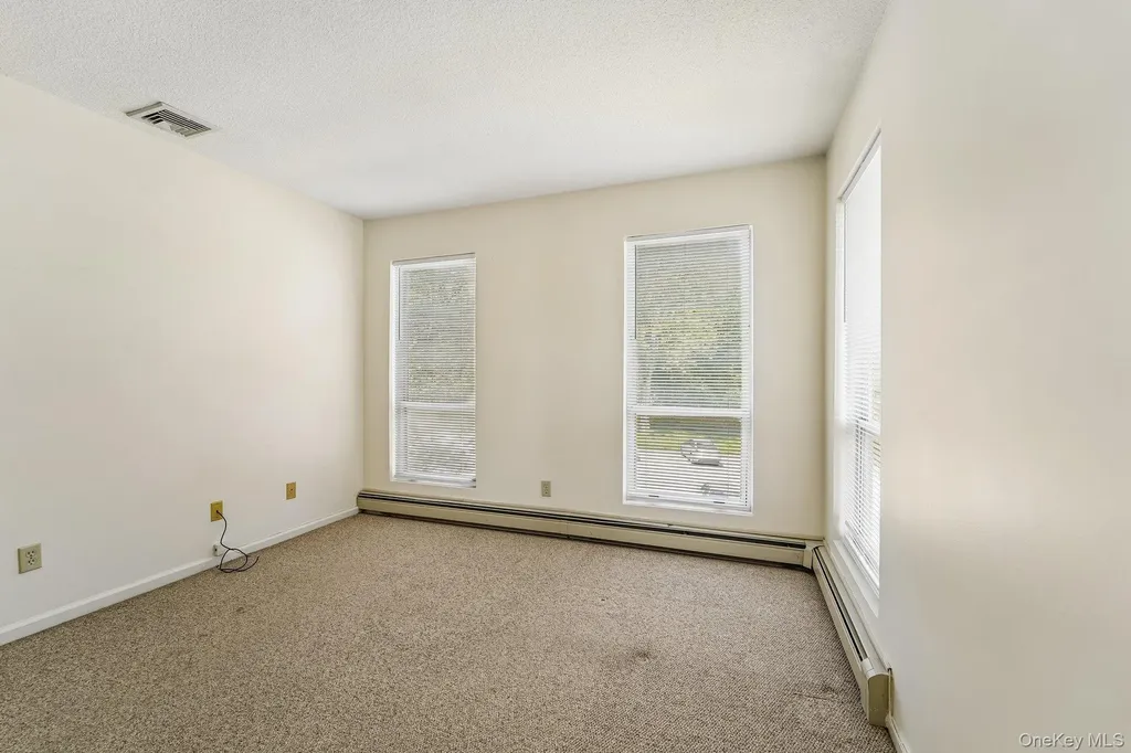 18 Brooke Hollow Lane Peekskill NY 10566