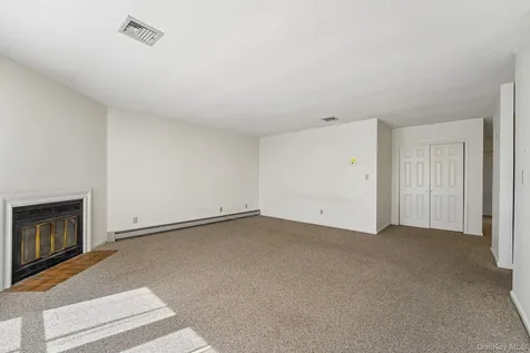 18 Brooke Hollow Lane Peekskill NY 10566
