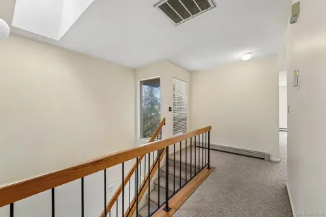 18 Brooke Hollow Lane Peekskill NY 10566
