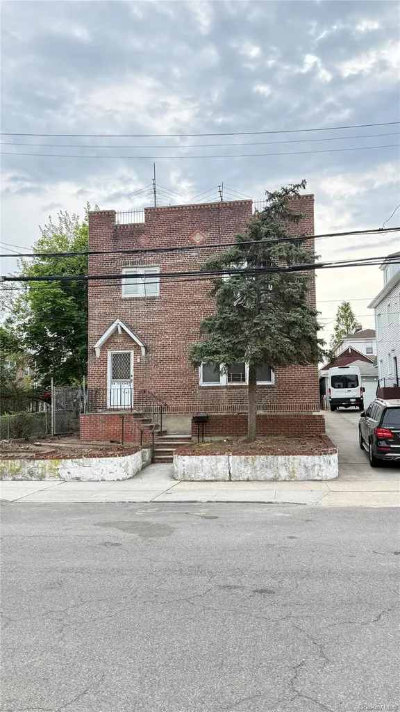 5515 134th Street Flushing NY 11355