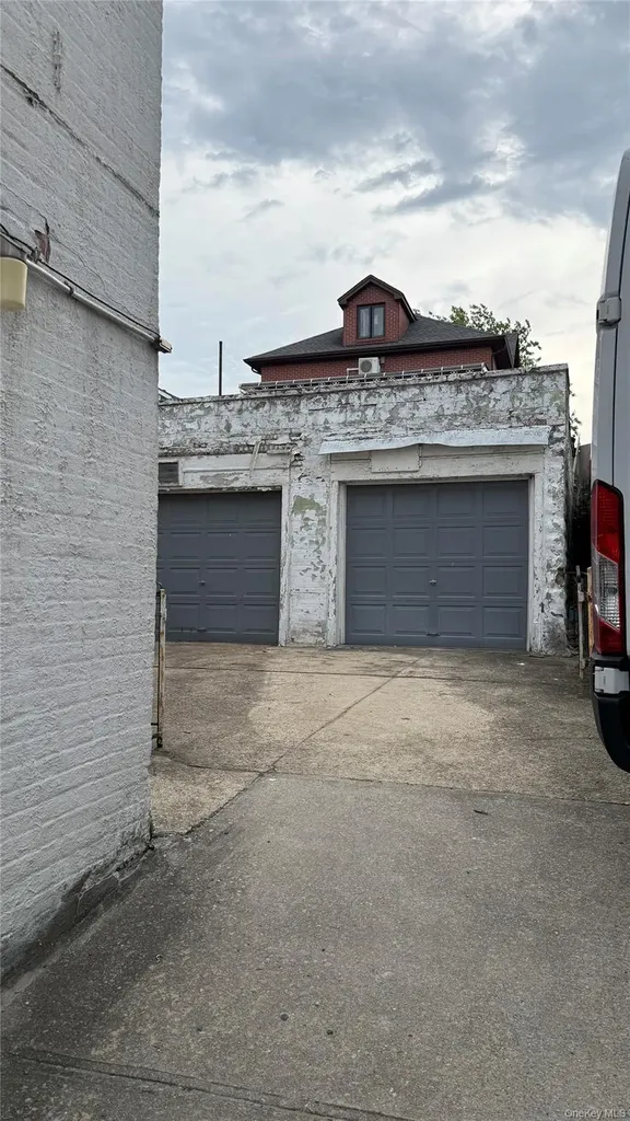 5515 134th Street Flushing NY 11355