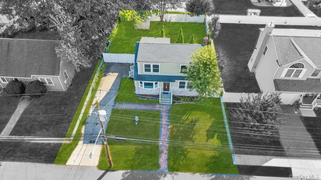 259 35th Street Lindenhurst NY 11757