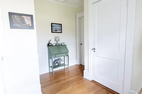 145 Drake Road Pleasant Valley NY 12569