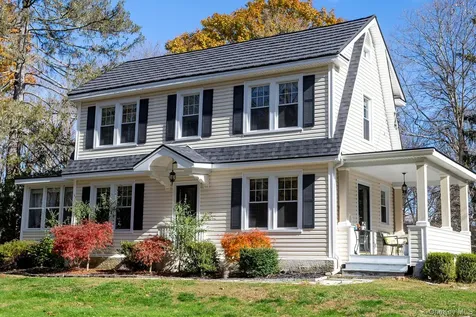 145 Drake Road Pleasant Valley NY 12569