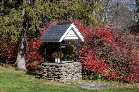 145 Drake Road Pleasant Valley NY 12569