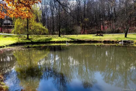 145 Drake Road Pleasant Valley NY 12569