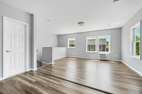 108 N Kensico Avenue White Plains NY 10604