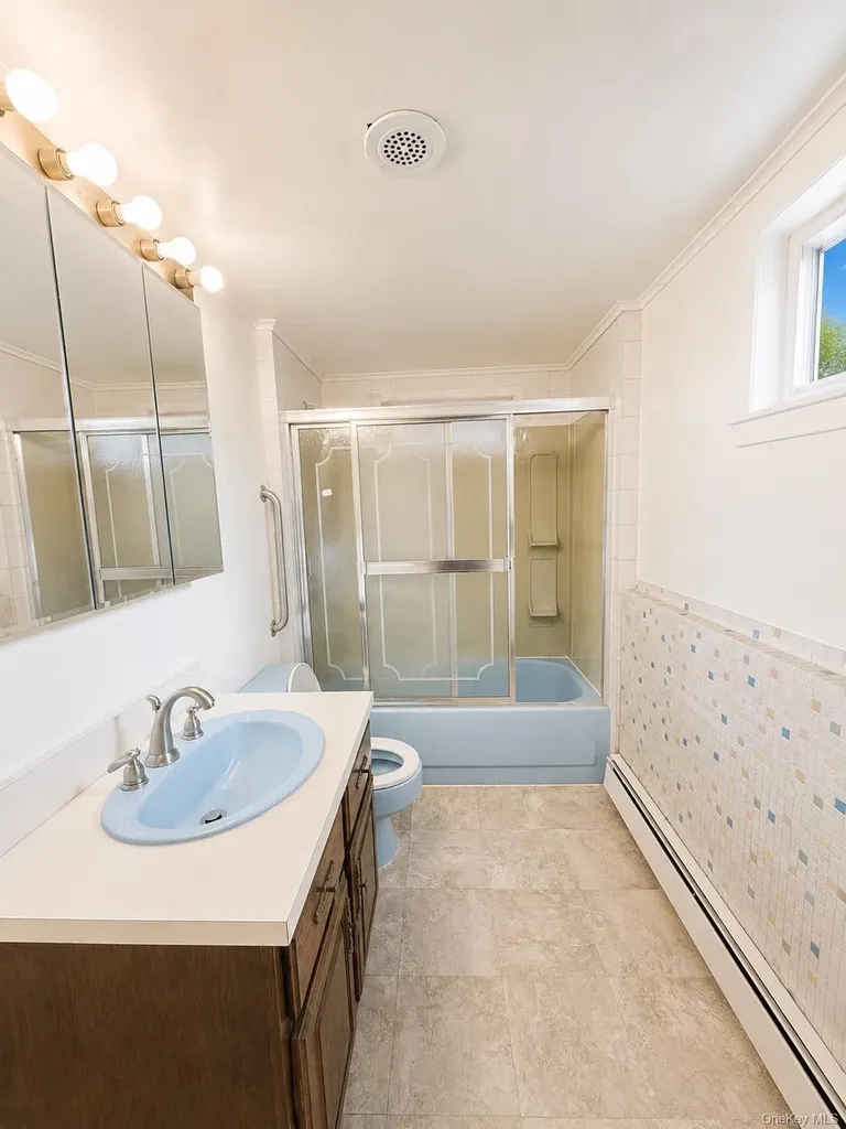 36 Forest Drive Plainview NY 11803