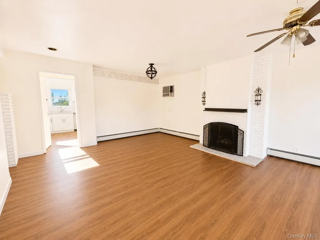 36 Forest Drive Plainview NY 11803