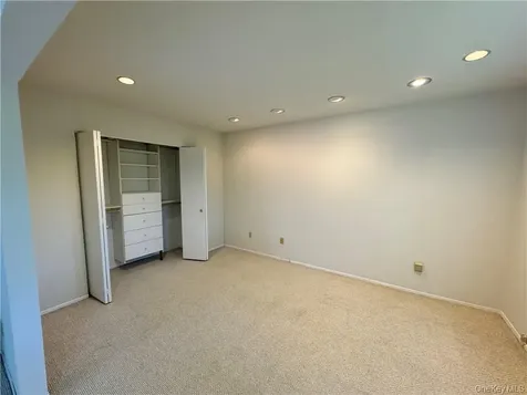 17 Rambling Brook Road Chappaqua NY 10514
