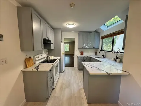 17 Rambling Brook Road Chappaqua NY 10514