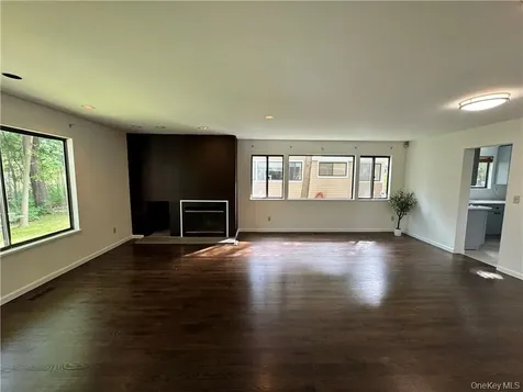 17 Rambling Brook Road Chappaqua NY 10514