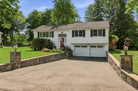 3499 Katrina Drive Yorktown Heights NY 10598