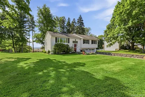 3499 Katrina Drive Yorktown Heights NY 10598