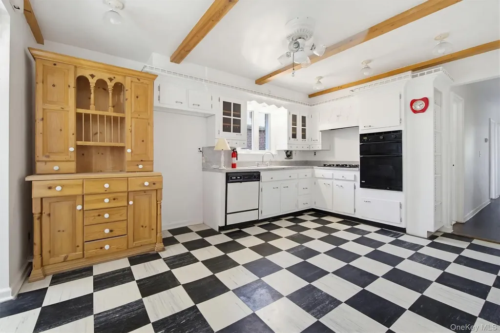 604 Logan Avenue Bronx NY 10465