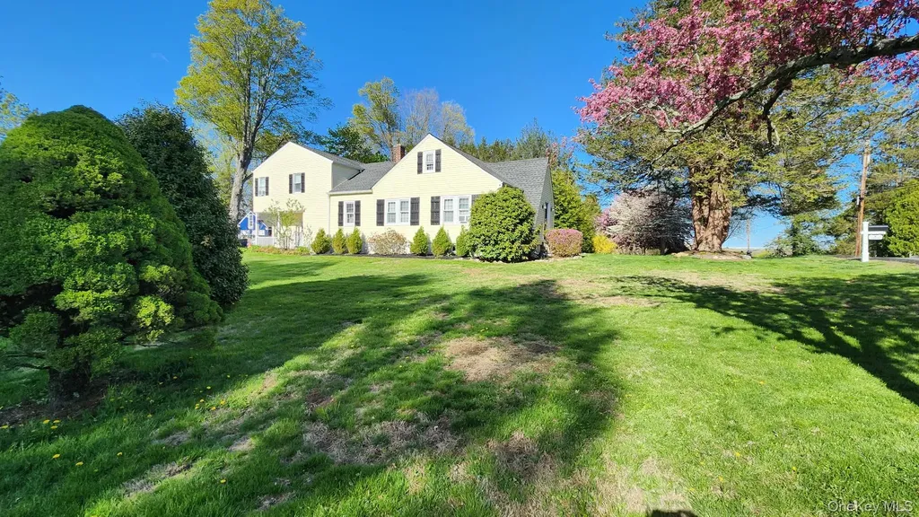 8 Raymond Drive Carmel NY 10512