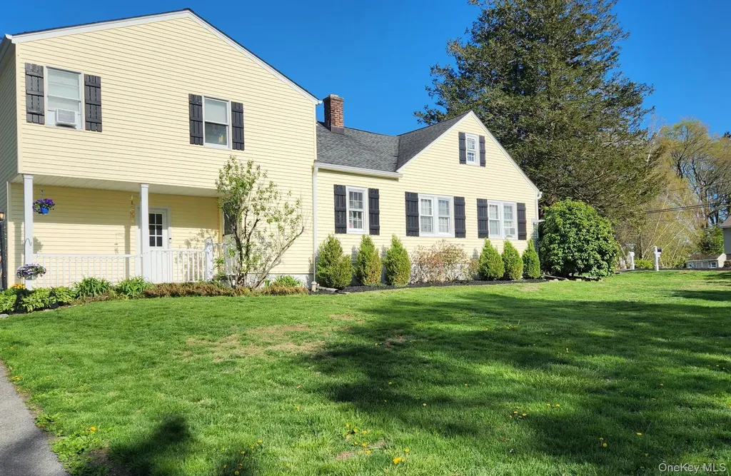 8 Raymond Drive Carmel NY 10512