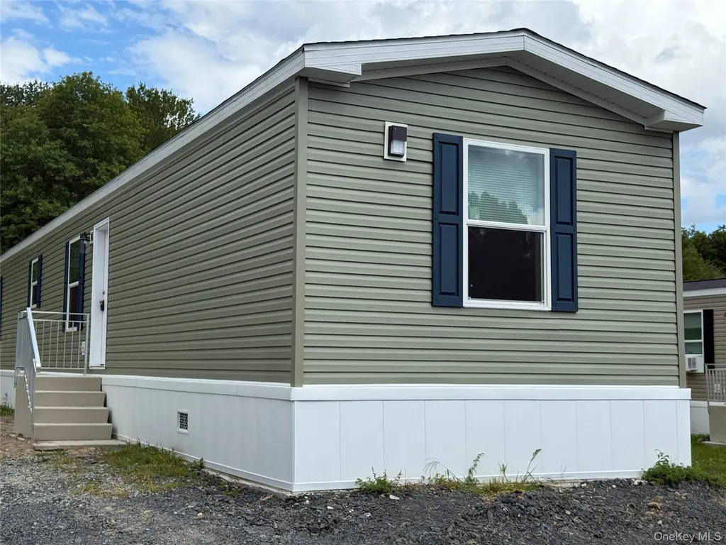 51 Peebles Lane Burlingham NY 12722