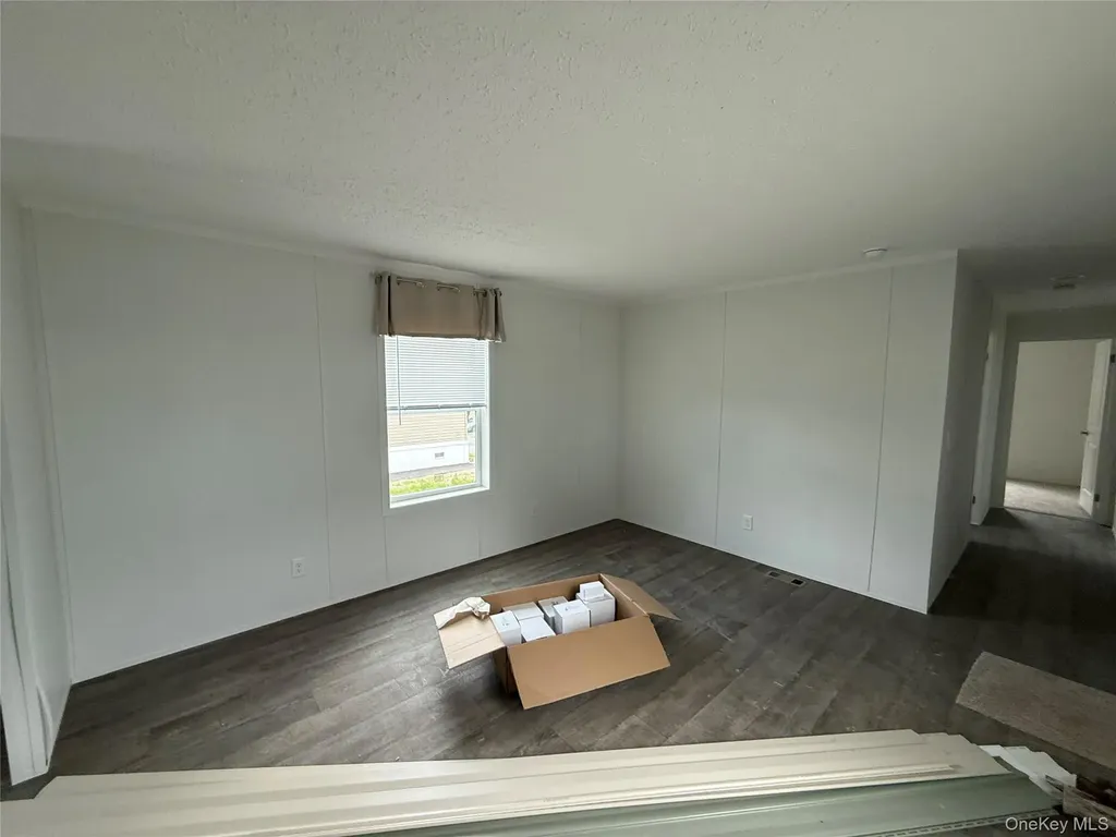 51 Peebles Lane Burlingham NY 12722