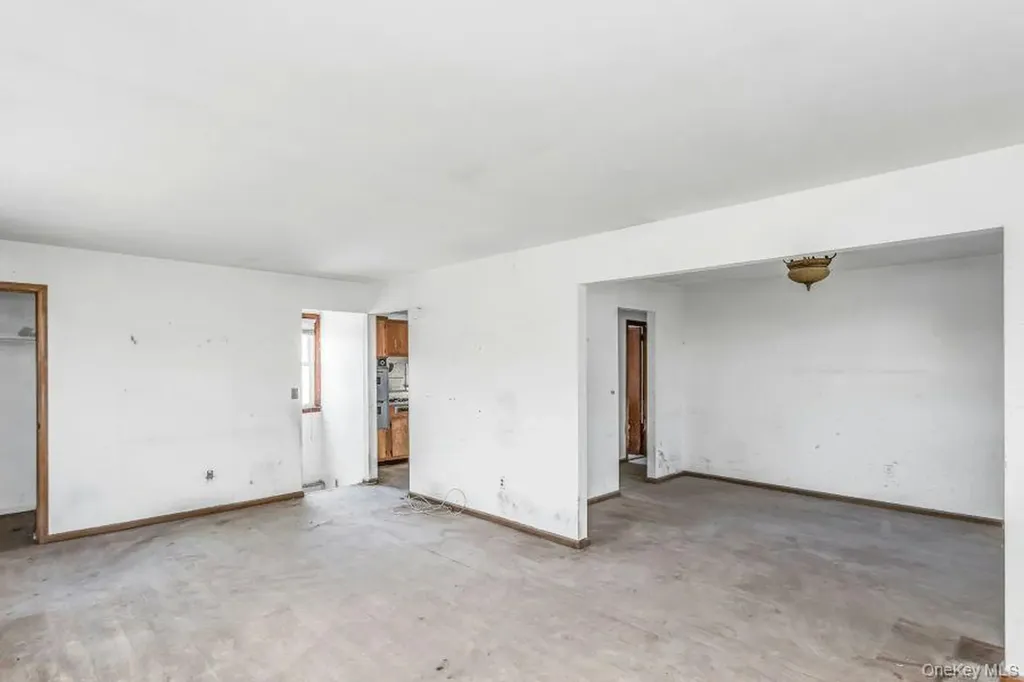 178 S Long Beach Road Rockville Centre NY 11570