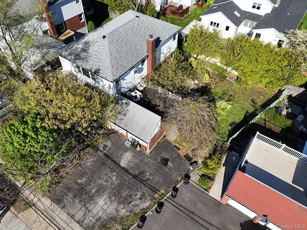 178 S Long Beach Road Rockville Centre NY 11570