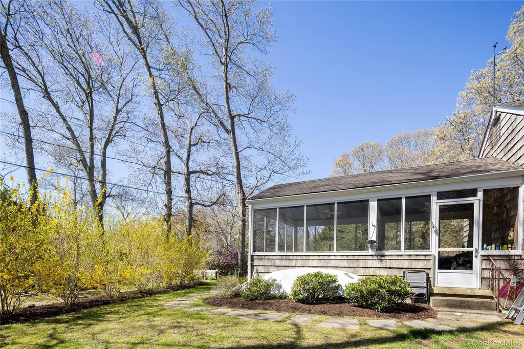1635 Smith Road Peconic NY 11958