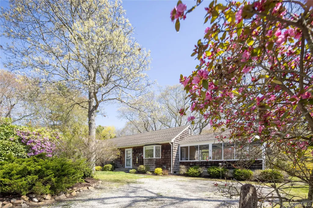 1635 Smith Road Peconic NY 11958