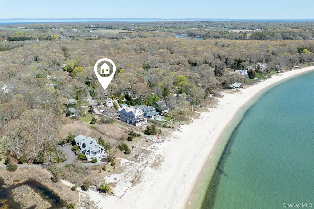 1635 Smith Road Peconic NY 11958