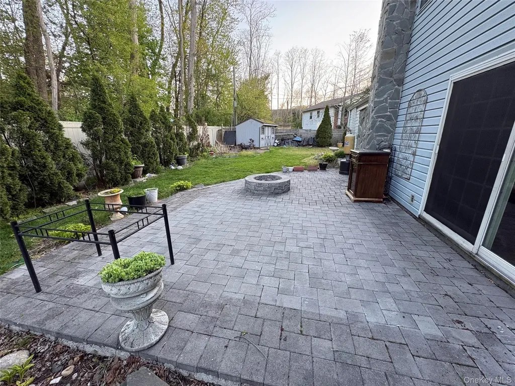 30 Dumond Place Coram NY 11727