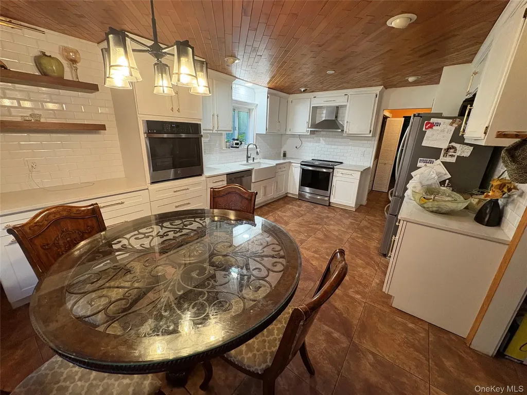 30 Dumond Place Coram NY 11727