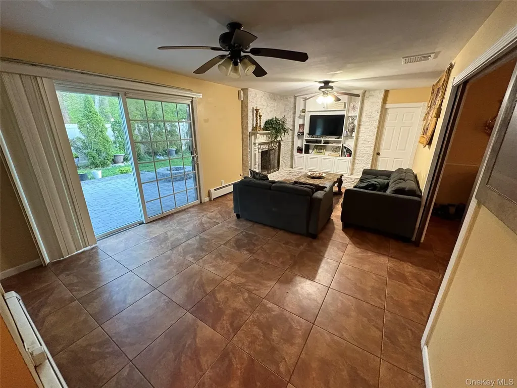 30 Dumond Place Coram NY 11727