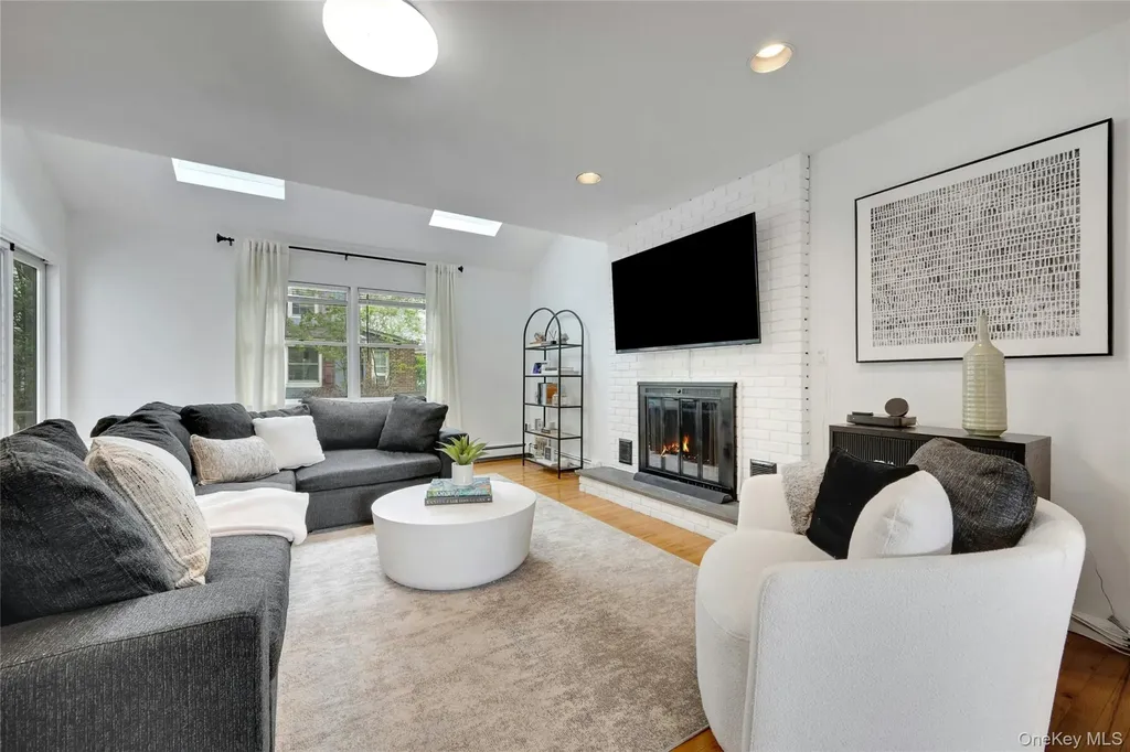 1 Brothers Circle Eastchester NY 10709