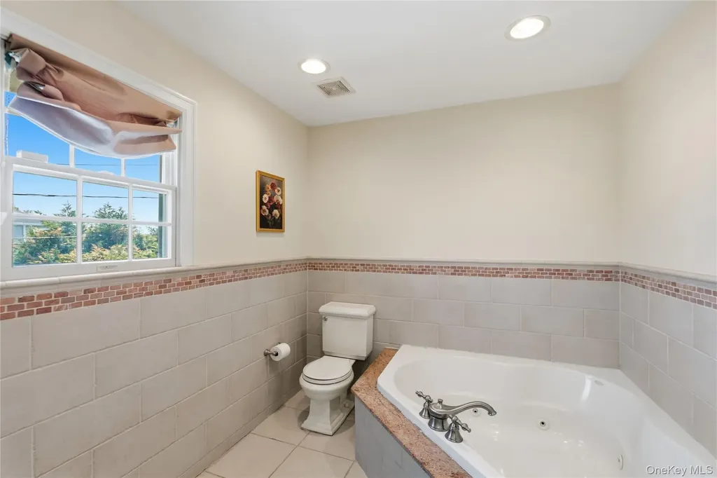 47 Syosset Circle Syosset NY 11791