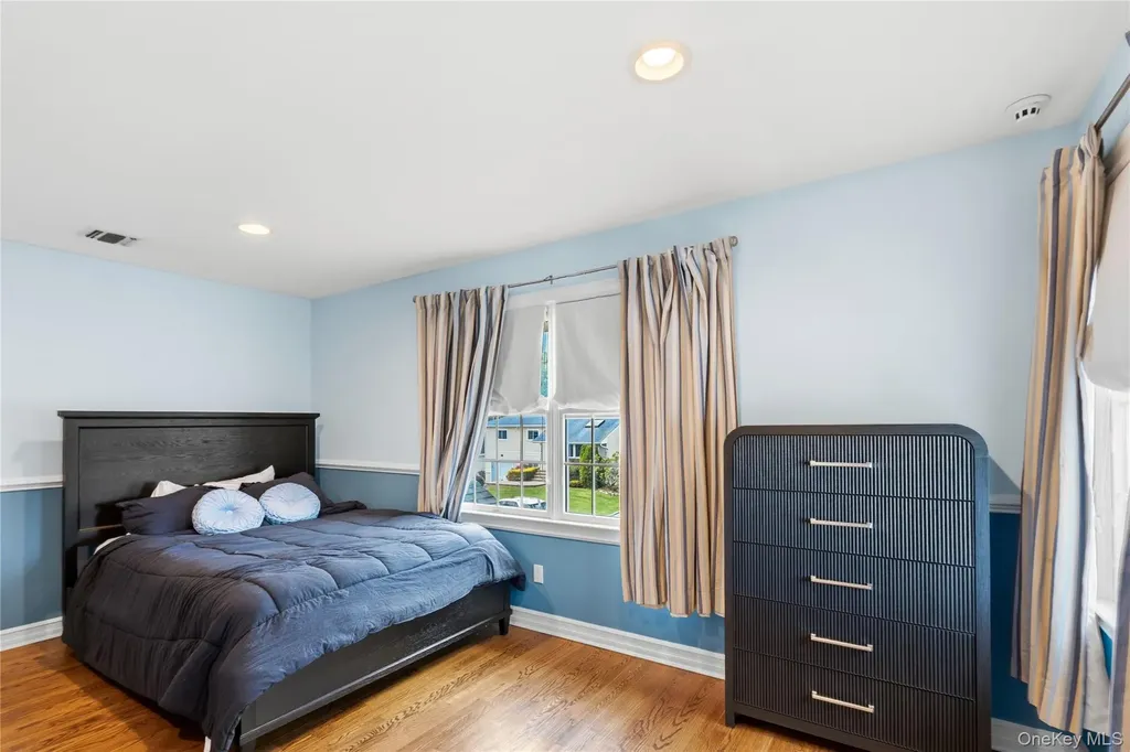 47 Syosset Circle Syosset NY 11791