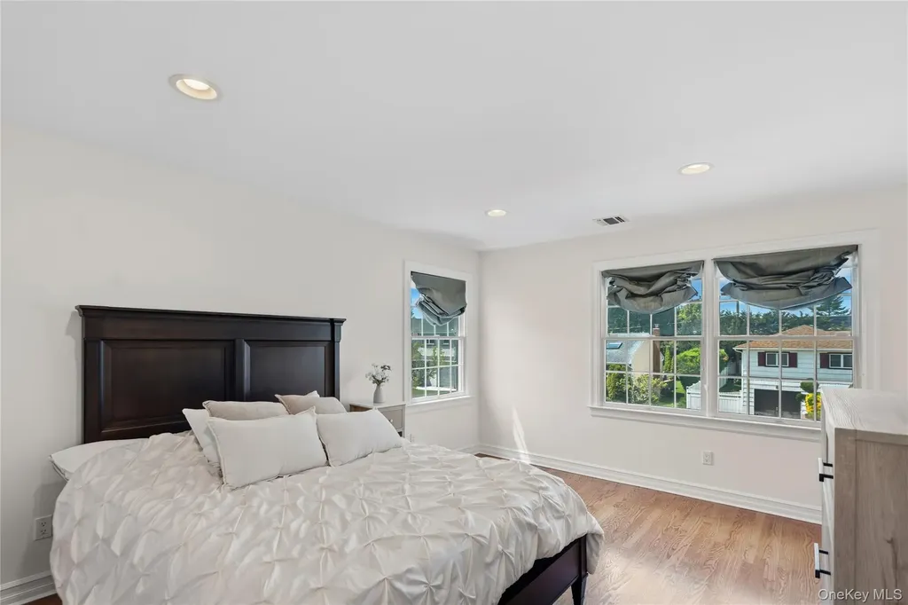 47 Syosset Circle Syosset NY 11791